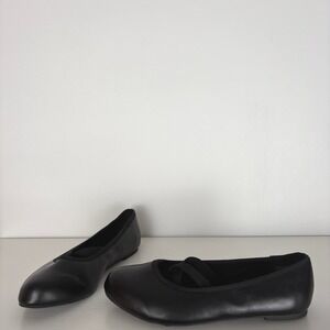 Torrid Women Faux Leather Ballet Flats Size 8WW Black Criss Cross Elastic Straps
